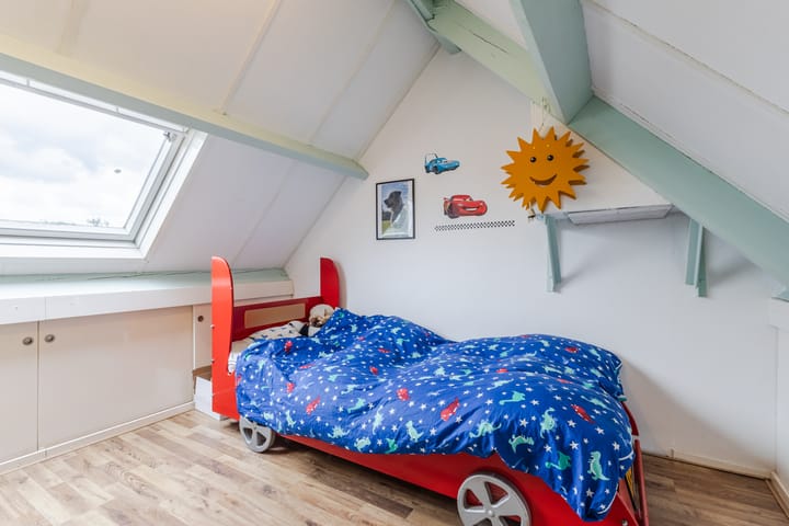 Twee-onder-één-kap te koop: Tolschestraat 13A, Velp (Nb)