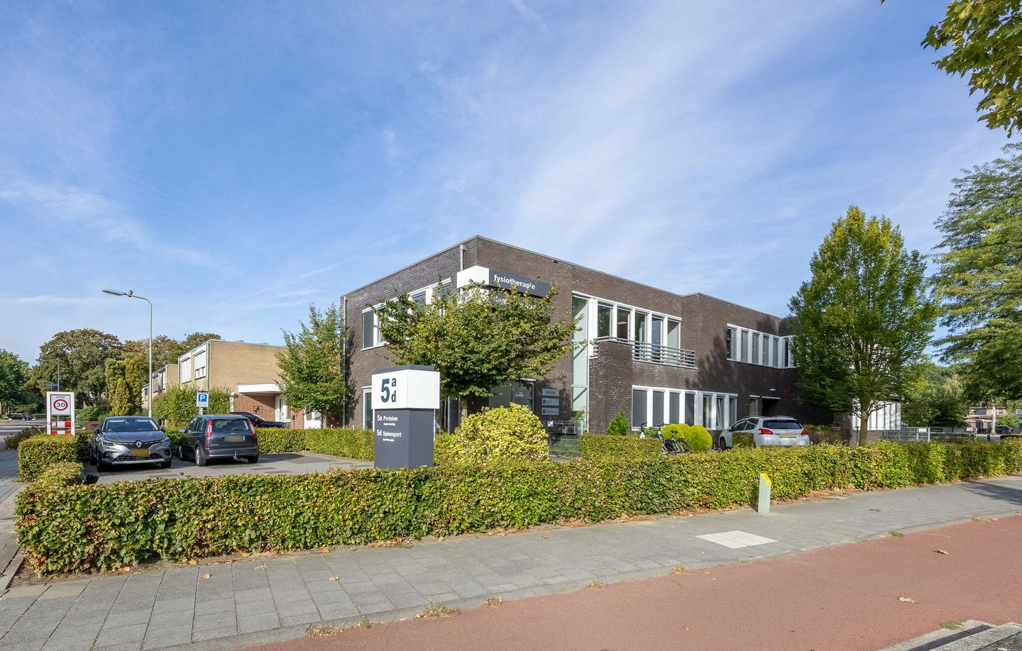 Bekijk foto 2 van Westsingel 5-A
