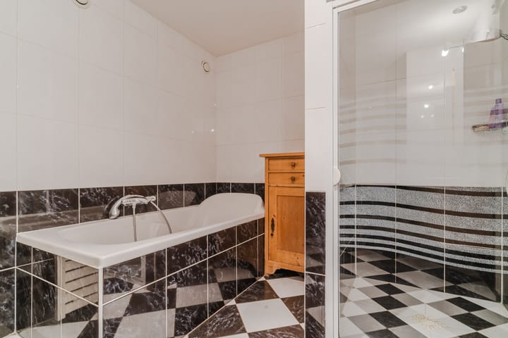 Vrijstaande woning te koop: Westfriesedijk 18, Warmenhuizen