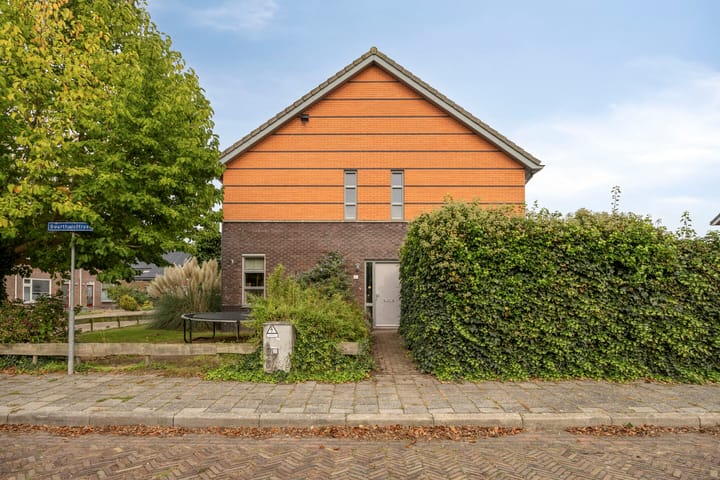 Foto 4 van Buurthuisstraat 1