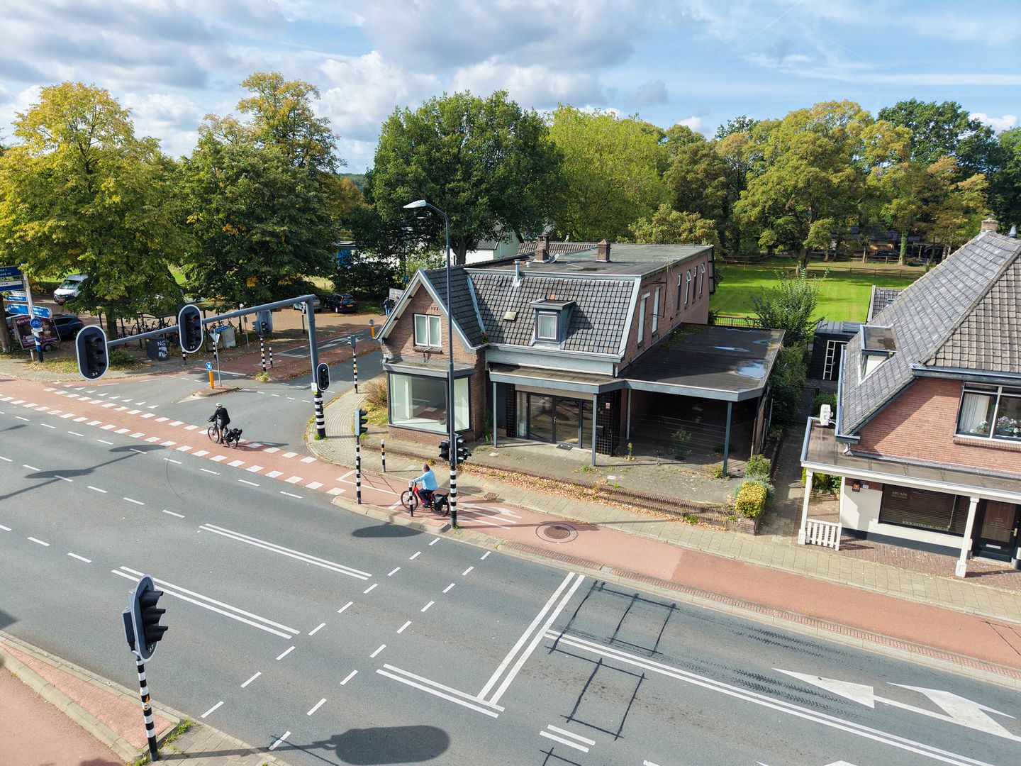 Bekijk foto 1 van Arnhemseweg 540-542