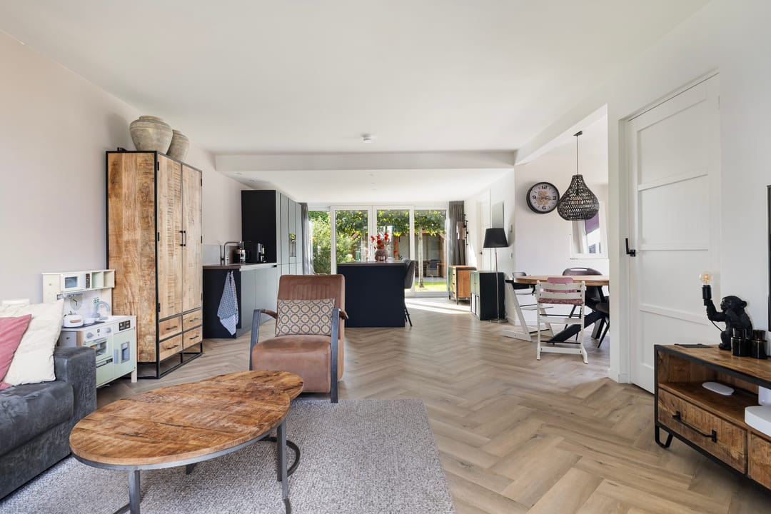 Photo 17 of Irenestraat 28