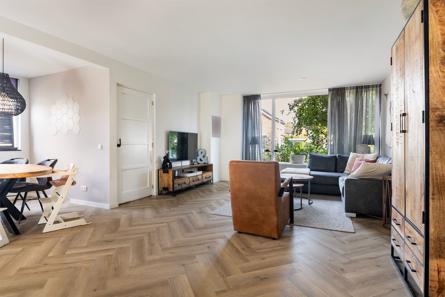Photo 20 of Irenestraat 28