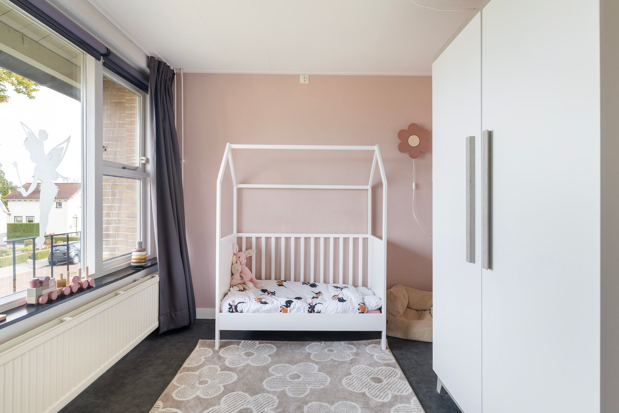 Photo 36 of Irenestraat 28