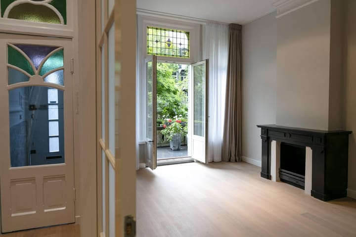 Appartement te huur: Emmastraat 10H, Amsterdam