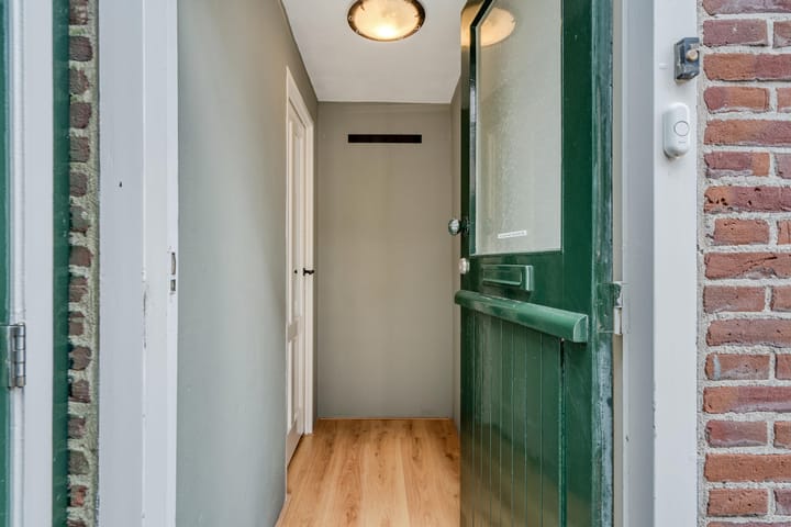 Vrijstaande woning te koop: Dorpsstraat 252, Zuid-Scharwoude