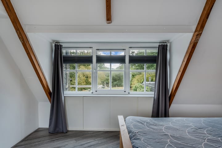 Vrijstaande woning te koop: Dorpsstraat 252, Zuid-Scharwoude