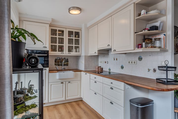 Vrijstaande woning te koop: Dorpsstraat 252, Zuid-Scharwoude