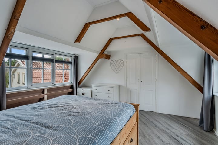 Vrijstaande woning te koop: Dorpsstraat 252, Zuid-Scharwoude