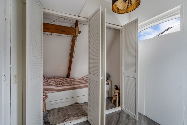 Vrijstaande woning te koop: Dorpsstraat 252, Zuid-Scharwoude