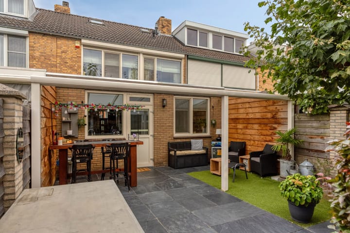 Tussenwoning te koop: Akert 128, Geldrop