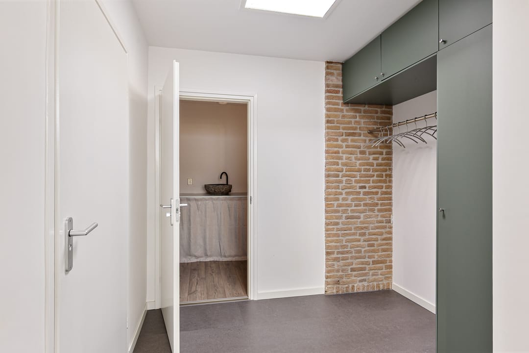 Photo 16 of Sinneblom-strjitte 8