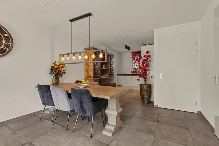 Tussenwoning te koop: Dorperveldstraat 10, Velden