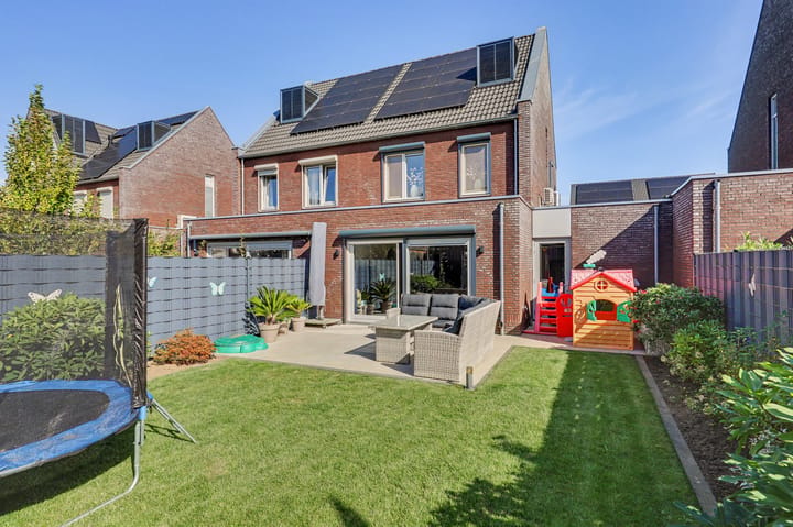 Tussenwoning te koop: Dorperveldstraat 10, Velden