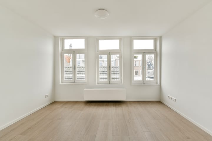 Studio te koop: Egelantiersstraat 168-3, Amsterdam