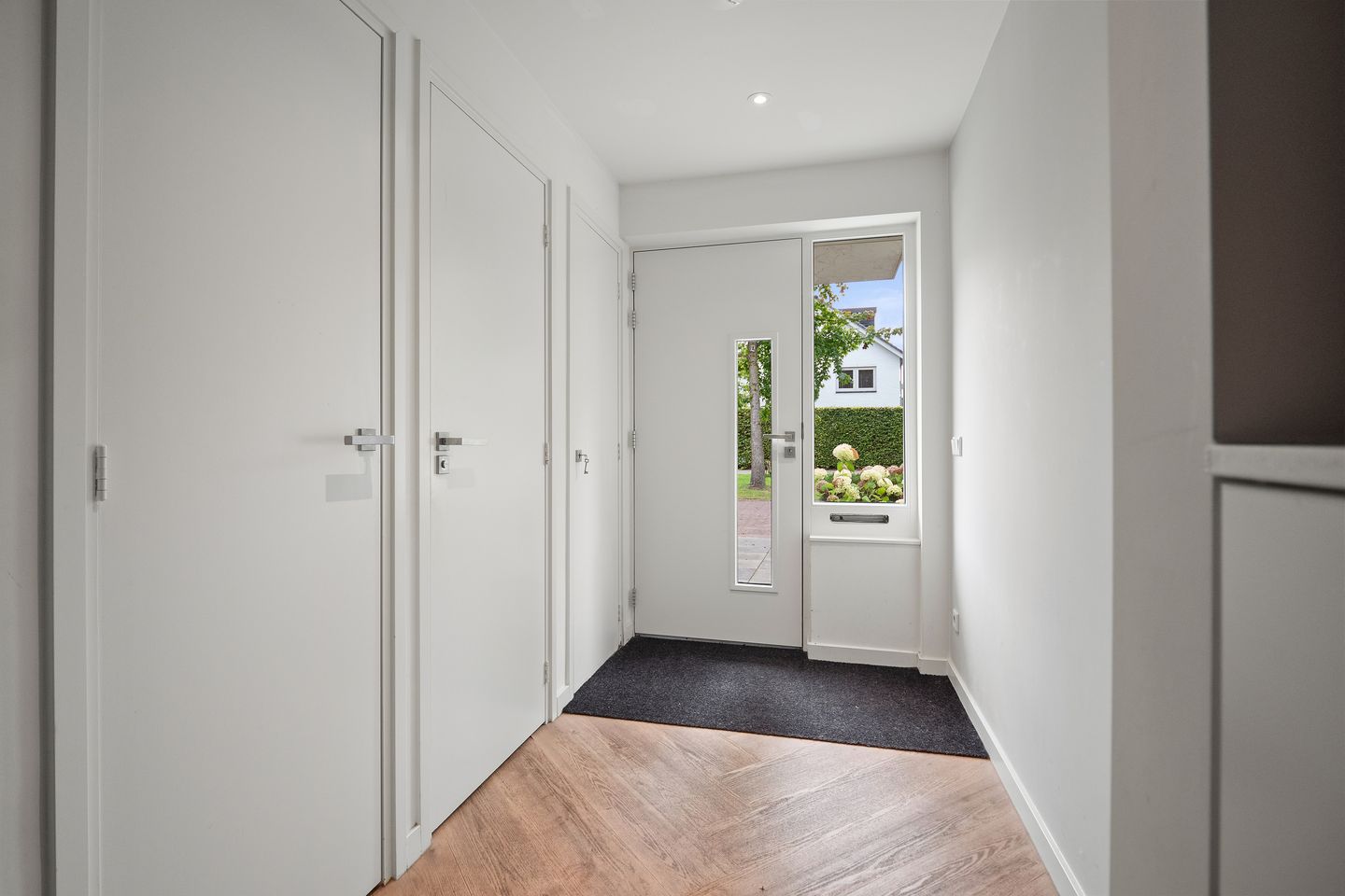 Photo 19 of Van den Wijghaertstraat 1