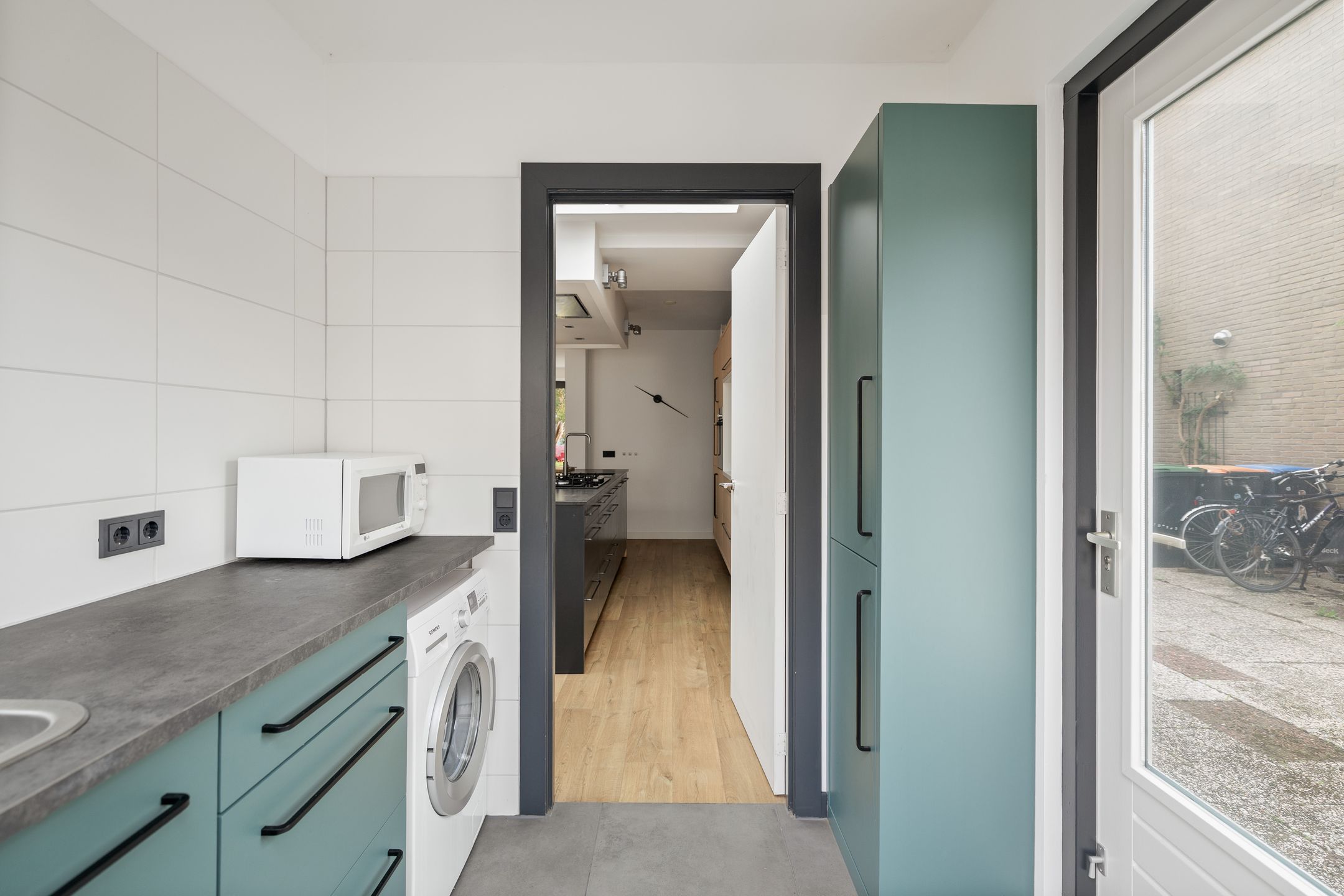 Photo 21 of Thorbeckestraat 54