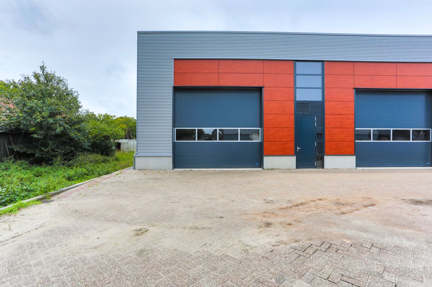 View photo 2 of Industriestraat 42-a