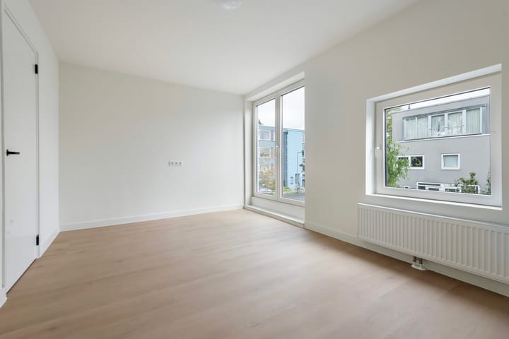 Tussenwoning te koop: Orestespad 4, Rotterdam
