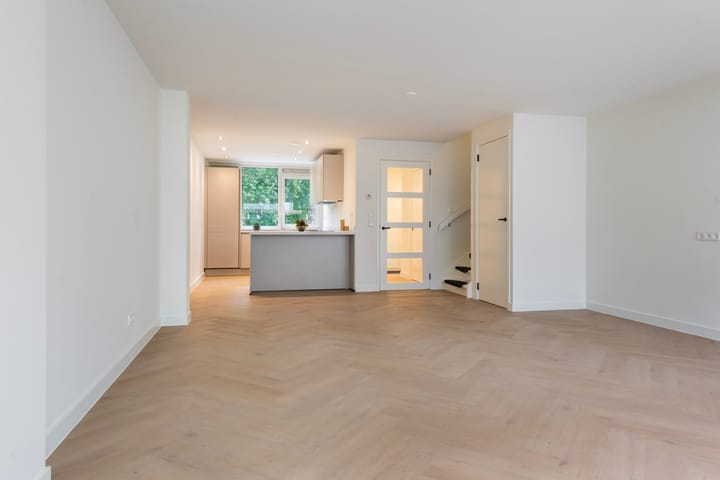 Tussenwoning te koop: Orestespad 4, Rotterdam