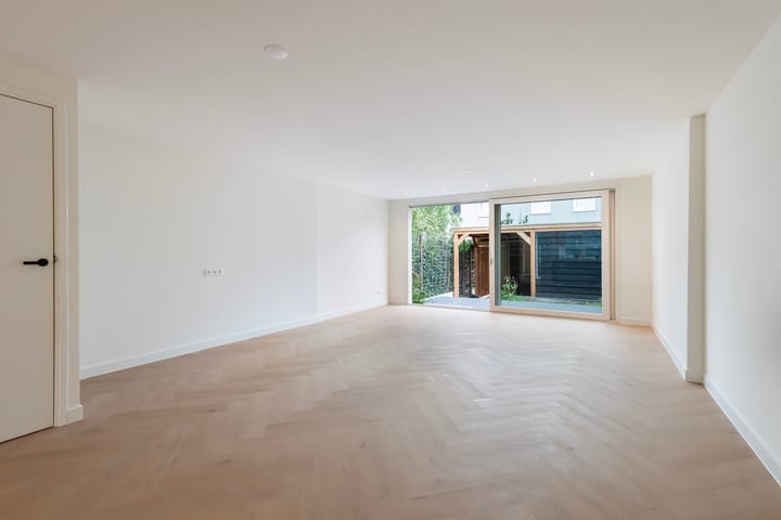 Tussenwoning te koop: Orestespad 4, Rotterdam