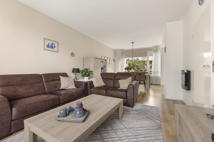 Tussenwoning te koop: Achterweg 14, Hagestein