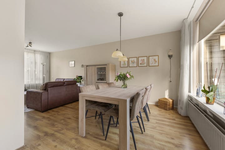 Tussenwoning te koop: Achterweg 14, Hagestein