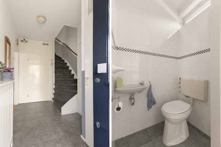 Tussenwoning te koop: Achterweg 14, Hagestein