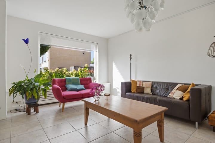 Hoekwoning te koop: Oranjelaan 48, Vlijmen