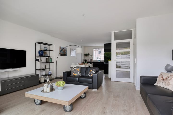 Tussenwoning te koop: Musholm 92, Hoofddorp
