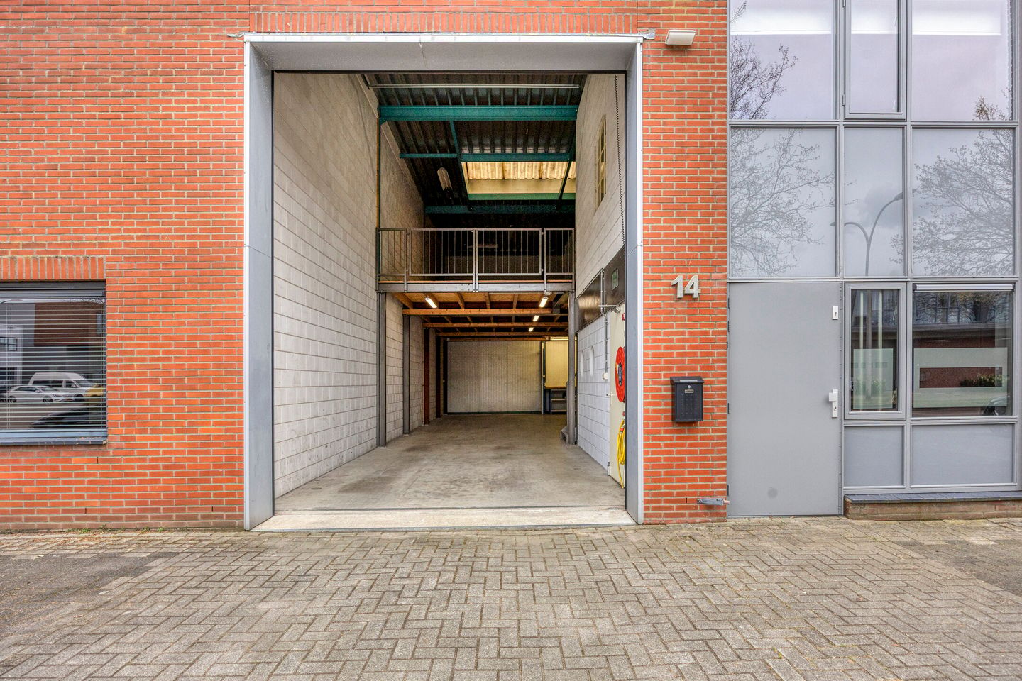 Bekijk foto 5 van Laan van Ambacht 14