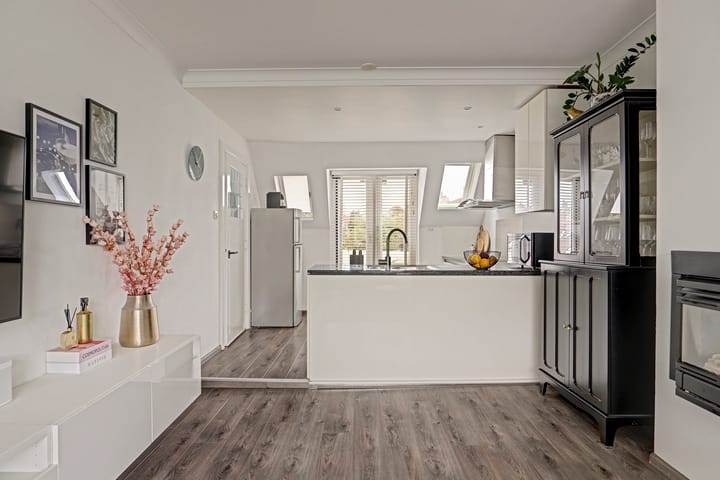 Appartement te koop: Burgemeester de Bruïnelaan 70B, Zwijndrecht