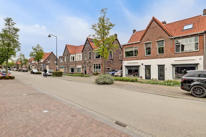 Appartement te koop: Burgemeester de Bruïnelaan 70B, Zwijndrecht