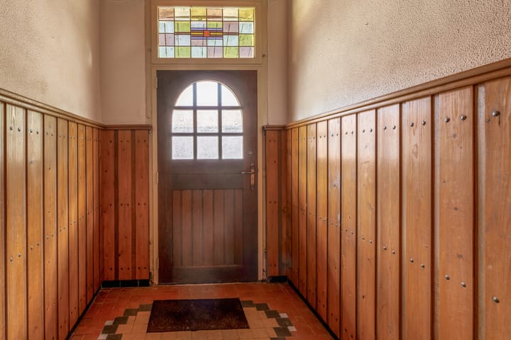 Photo 3 of Hout 3-A