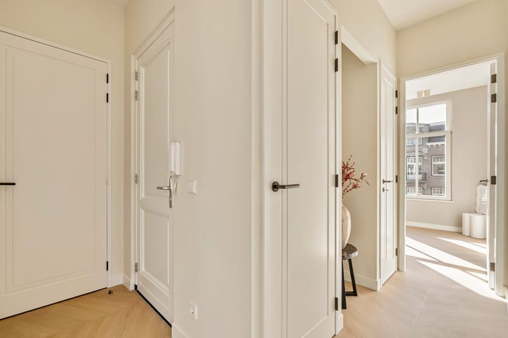 Appartement te koop: Admiraal De Ruijterweg 162-3, Amsterdam