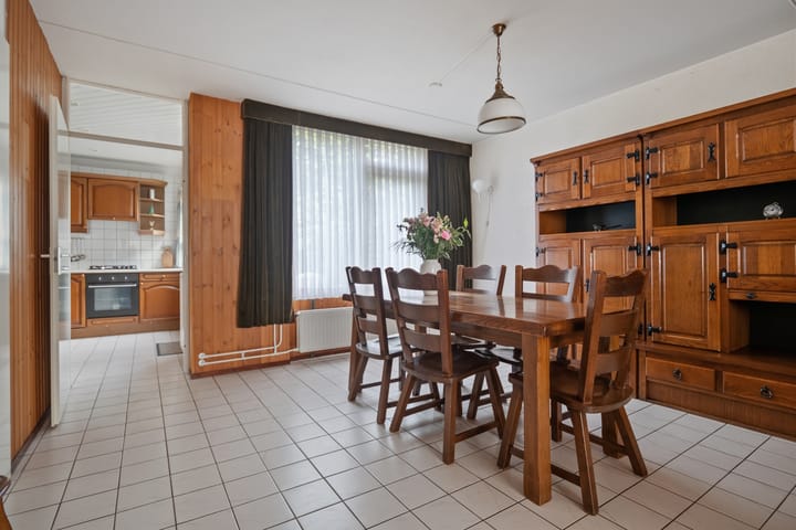 Tussenwoning te koop: Vaarvonder 48, Vught