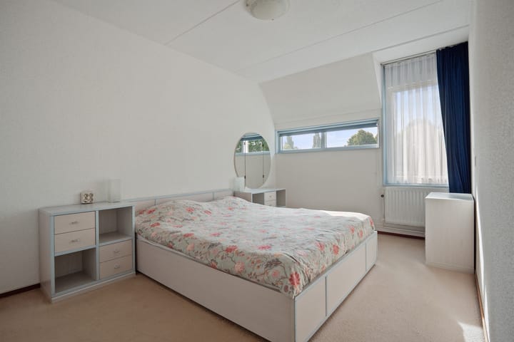 Tussenwoning te koop: Vaarvonder 48, Vught