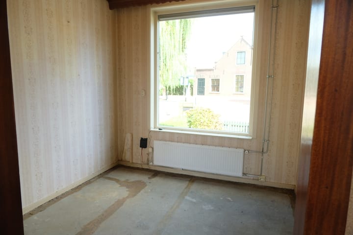 Tussenwoning te koop: Oudkerkseweg 42, Giessenburg