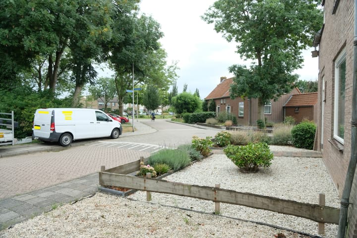 Tussenwoning te koop: Kerkhoflaan 3, Giessenburg