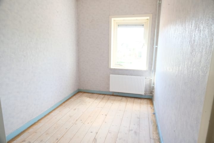 Tussenwoning te koop: Oudkerkseweg 42, Giessenburg