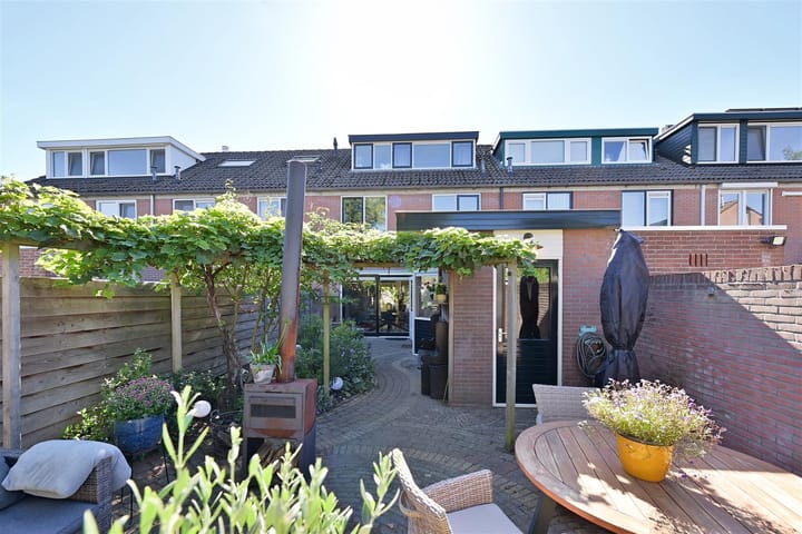 Tussenwoning te koop: Schakel 112, Loosdrecht