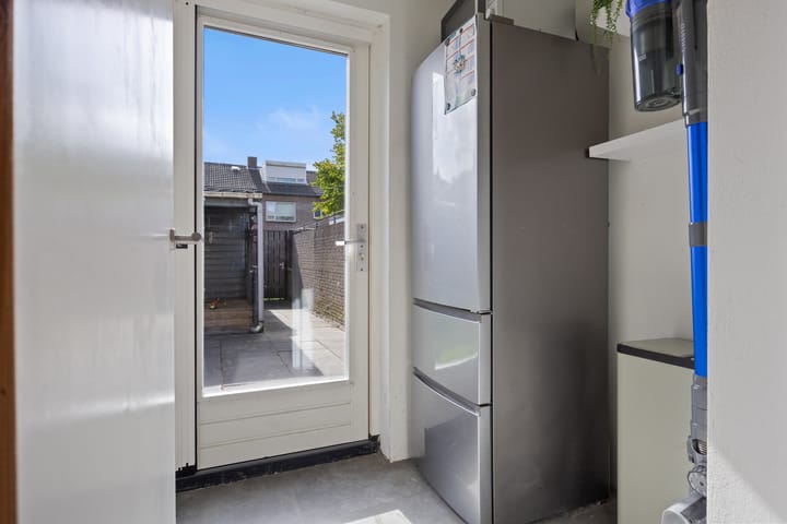 Tussenwoning te koop: Tulpenstraat 18, Drunen
