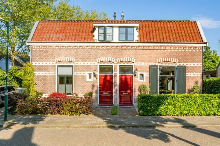 Photo 4 of Prins Bernhardweg 19