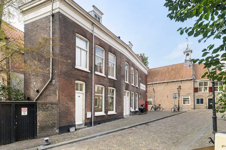 Studio te koop: Achterwater 5, Rotterdam