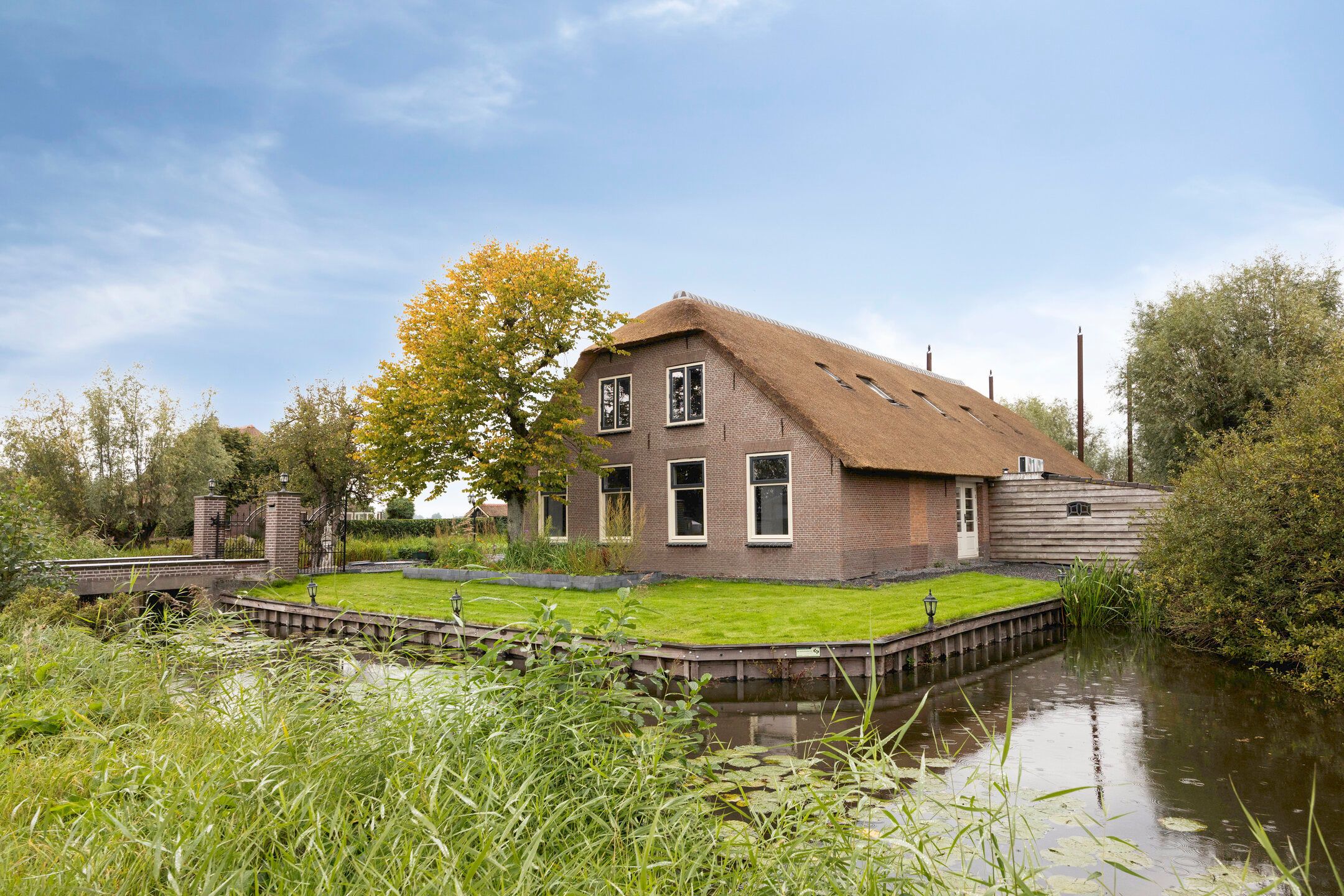 Hoofdweg 106 