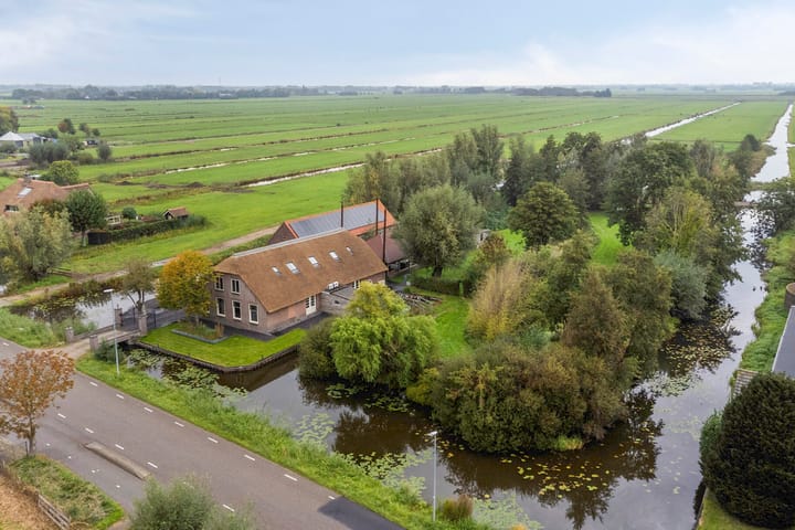 Photo 2 of Hoofdweg 106