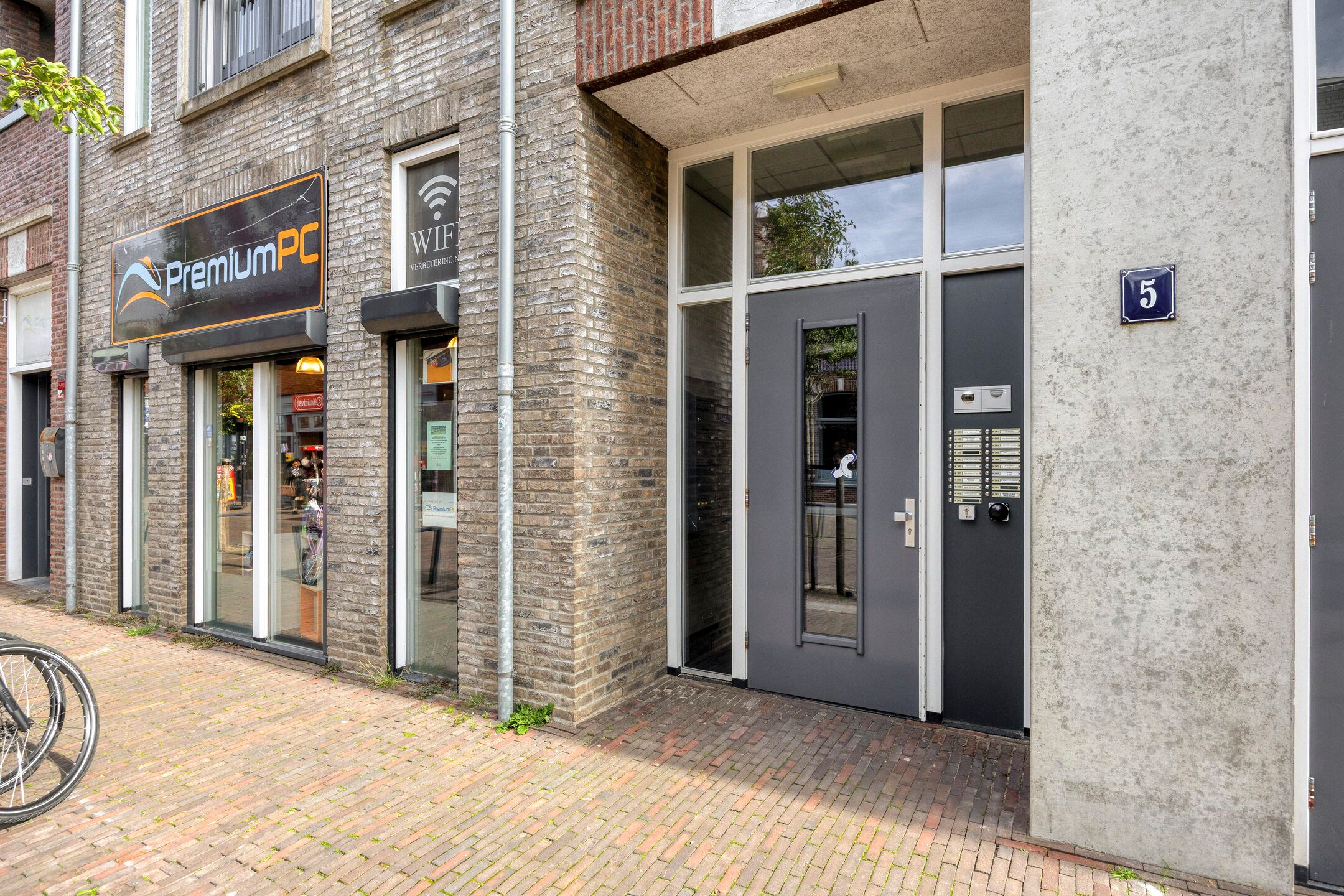 Foto 9 van Dorpsstraat 5-M16