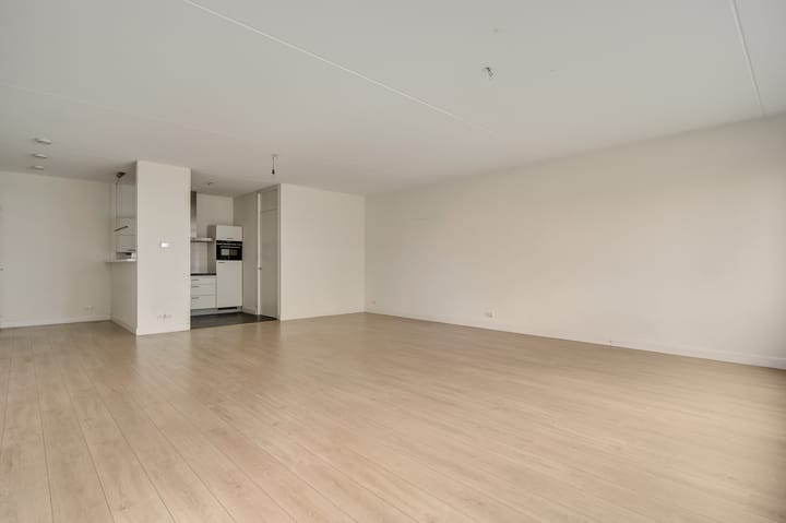 Appartement te koop: Achter de Cattentoren 79, Roermond