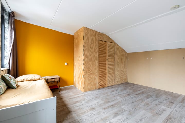Tussenwoning te koop: Van der Zaaghof 1, Nijkerk