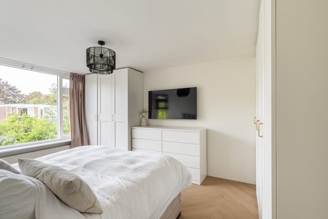 Photo 31 of Leeghwaterstraat 16